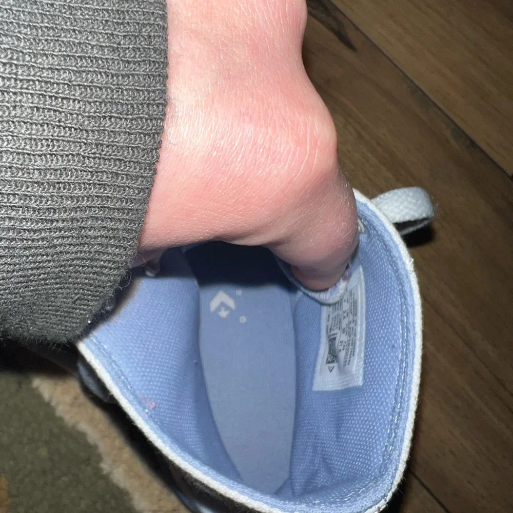 frozen elsa converse